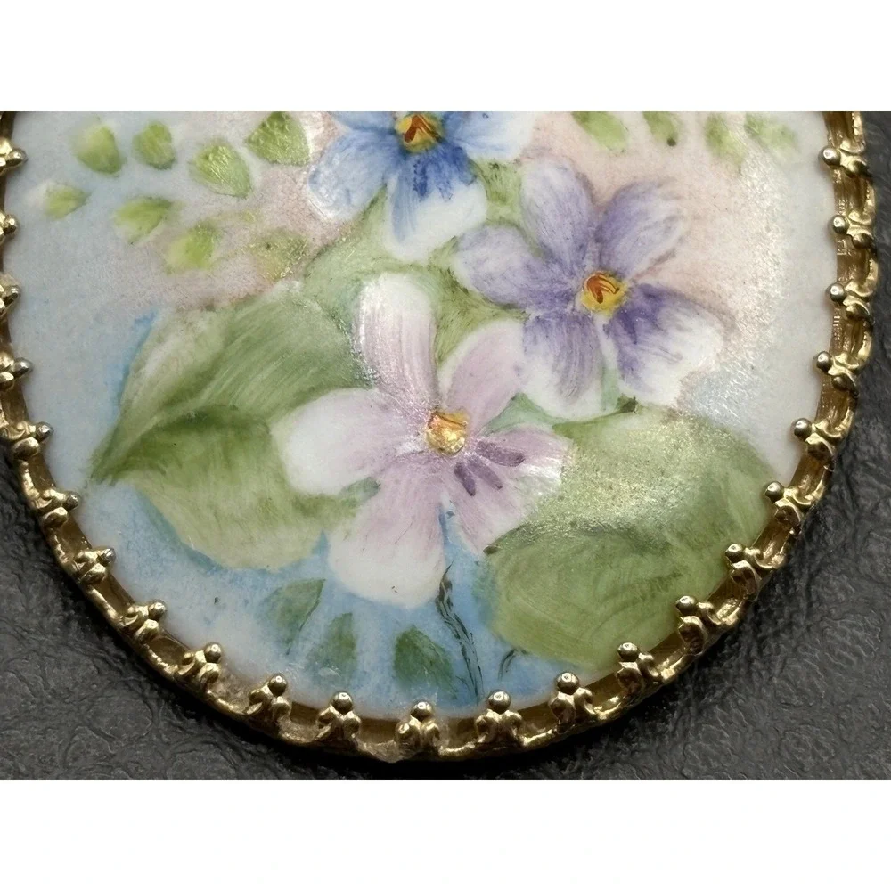 Vintage Hand Painted Porcelain Violet Pansy Flower Brooch Gold Tone